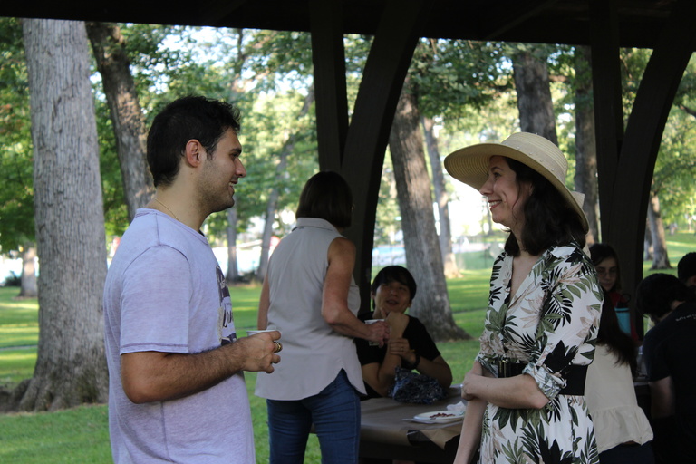 A student speaks with Prof. and Dir. of Undergraduate Studies Liza Kleiman