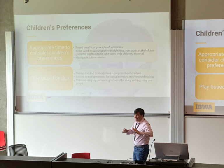Juan Pablo Hourcade presenting in the Extended Reality and Children: Risks, opportunities, and ethics