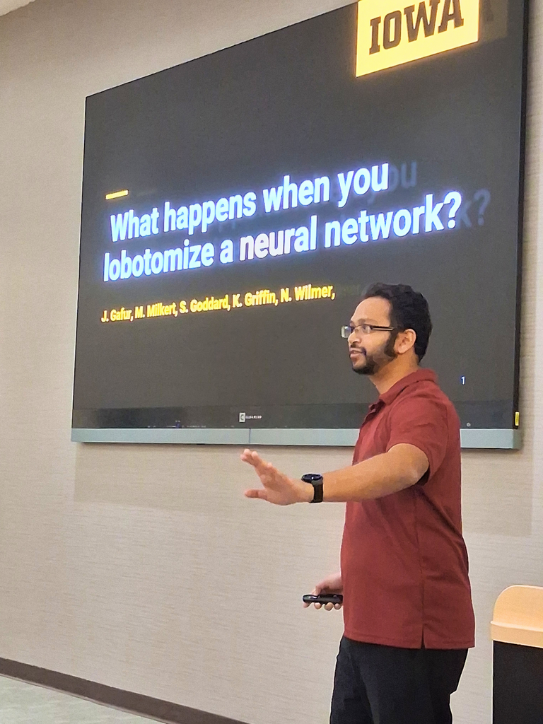 Jamil Gafur presenting at Grad Symposium